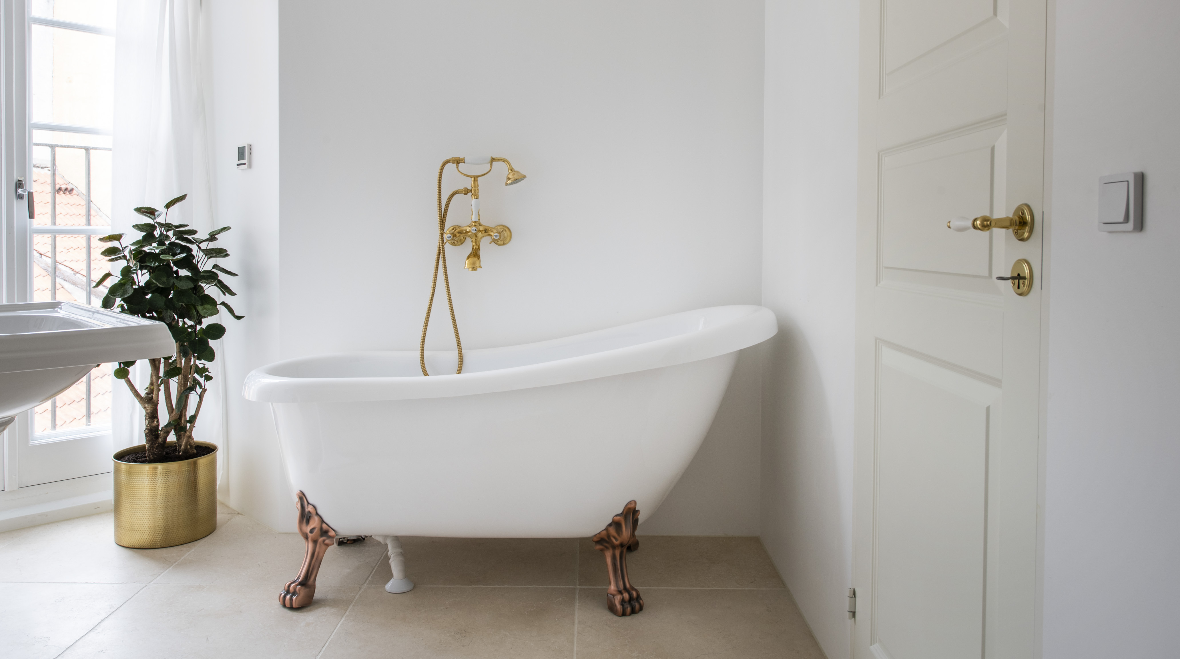 11 Beautiful Home Bathtubs You Can Unwind In Plum Guide